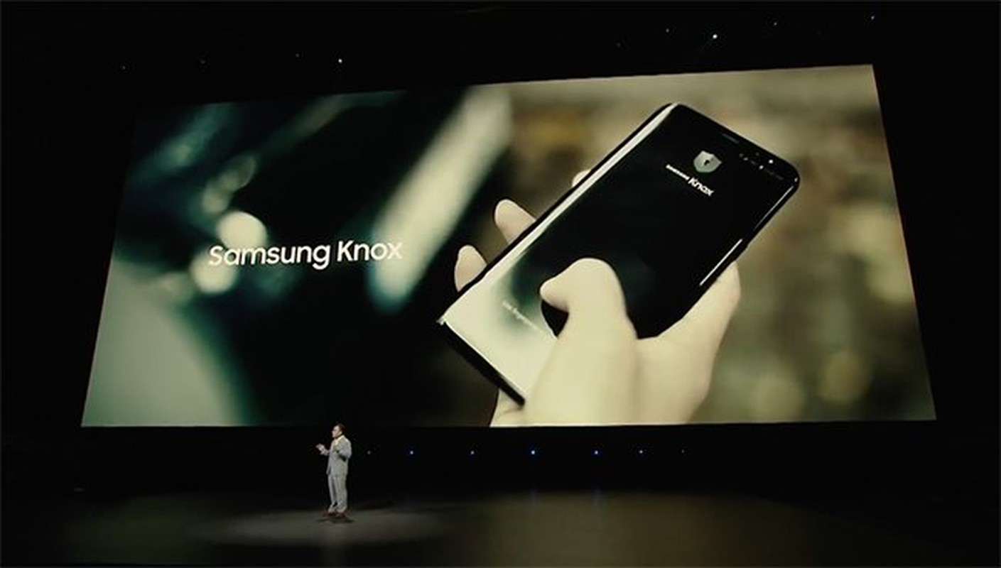 Can canh Galaxy Note 9 vua ra mat dep lung linh