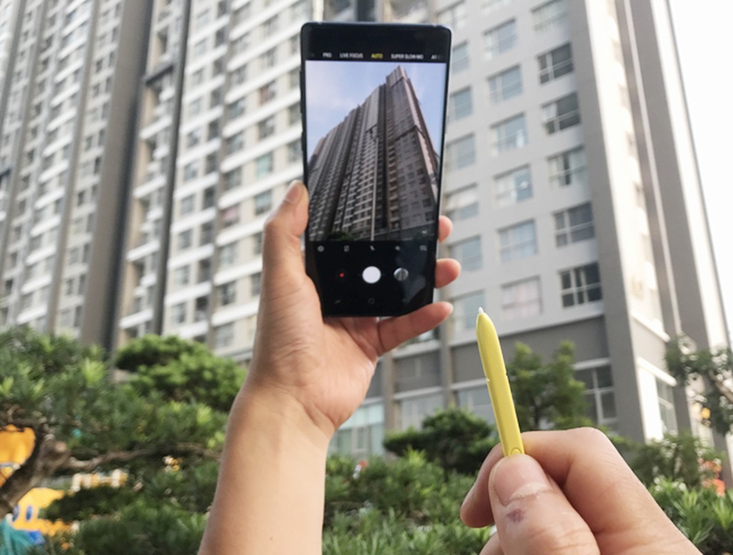 Dap hop Galaxy Note9: Thiet ke dang cap, S Pen khac biet-Hinh-15