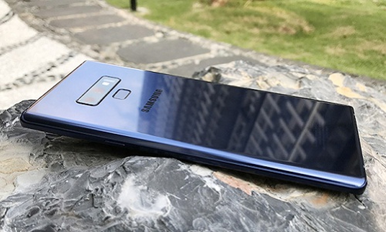 Dap hop Galaxy Note9: Thiet ke dang cap, S Pen khac biet-Hinh-4