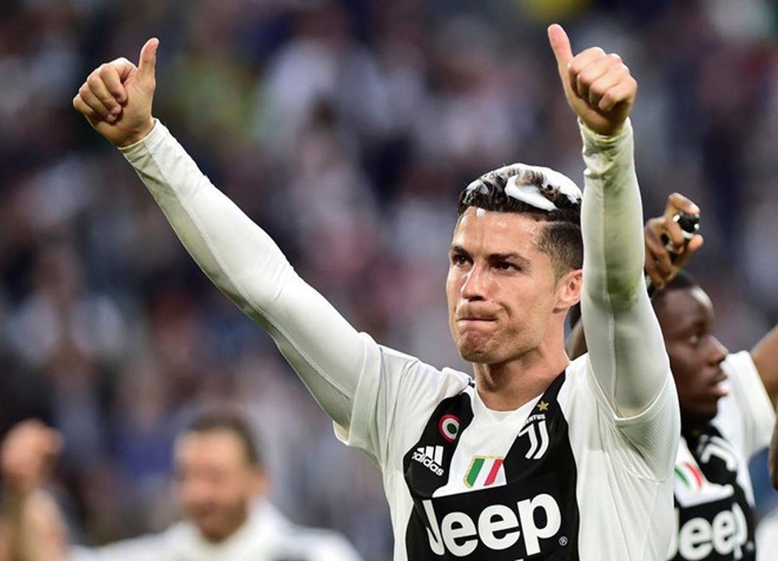 Ronaldo an mung phan khich trong ngay gianh Scudetto-Hinh-4