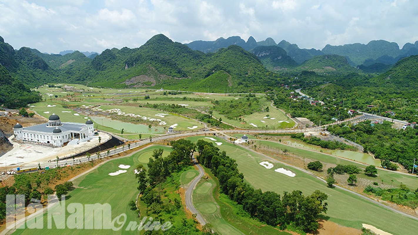 Ngoai san Golf Kim Bang bi phat, Golf Truong An con co san nao?-Hinh-2