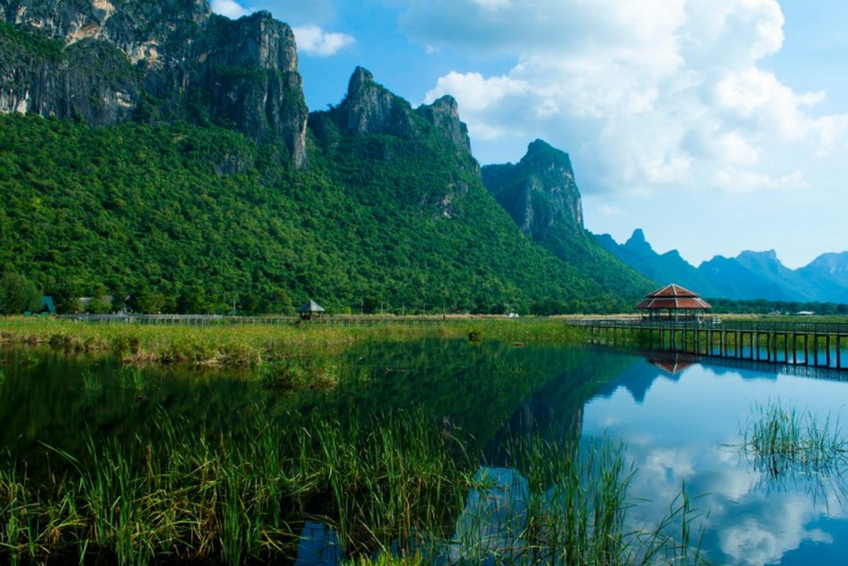 Canh tuong kho tin o vung dat la quoc bao cua Thai Lan