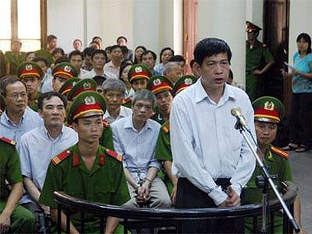 Pho TGD To Cong Ly va cac “anh Hai” an choi... xo kham noi tieng Viet Nam-Hinh-13