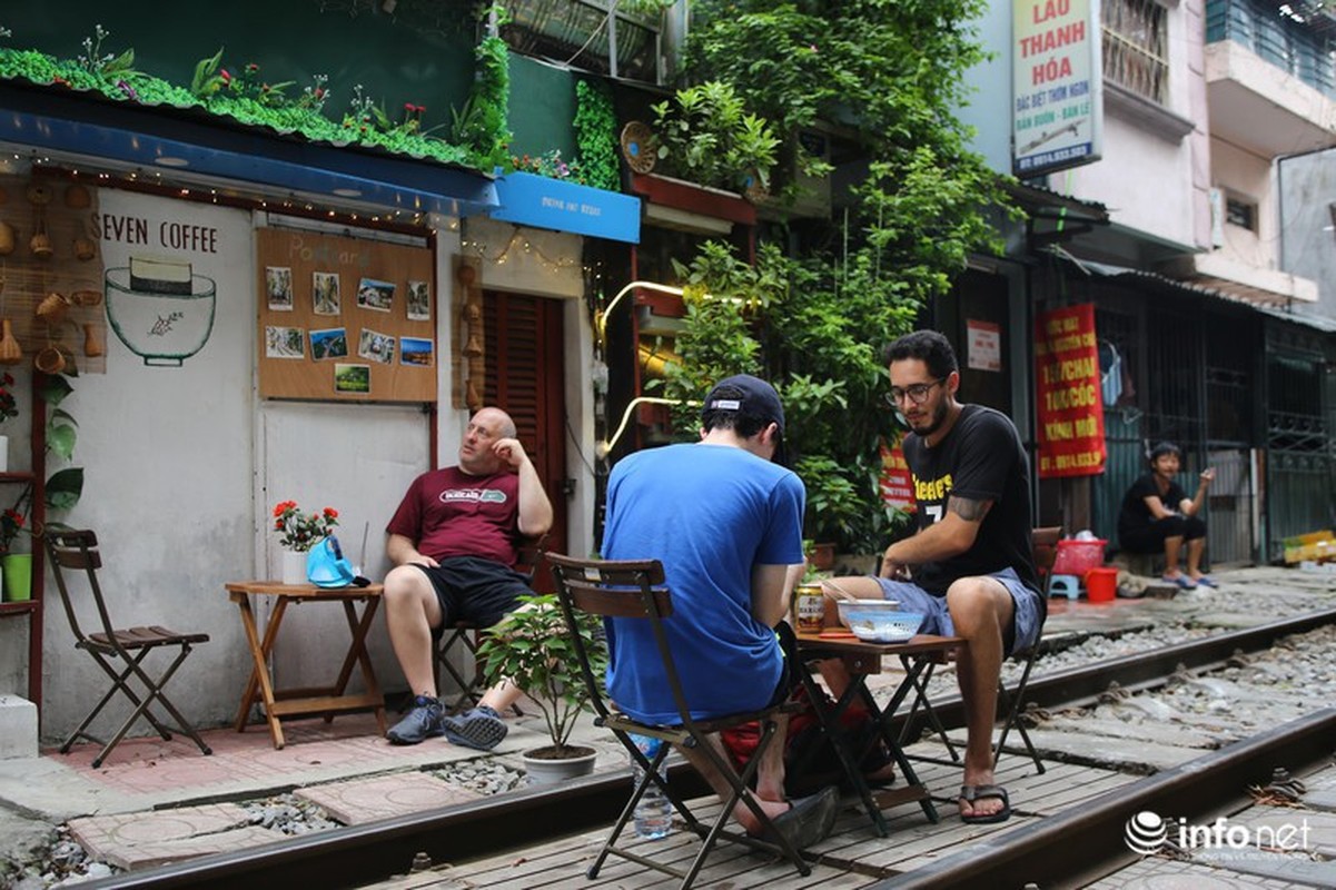 Nguoi dan noi gi ve viec Bo GTVT “thoi coi” cafe duong tau?-Hinh-8