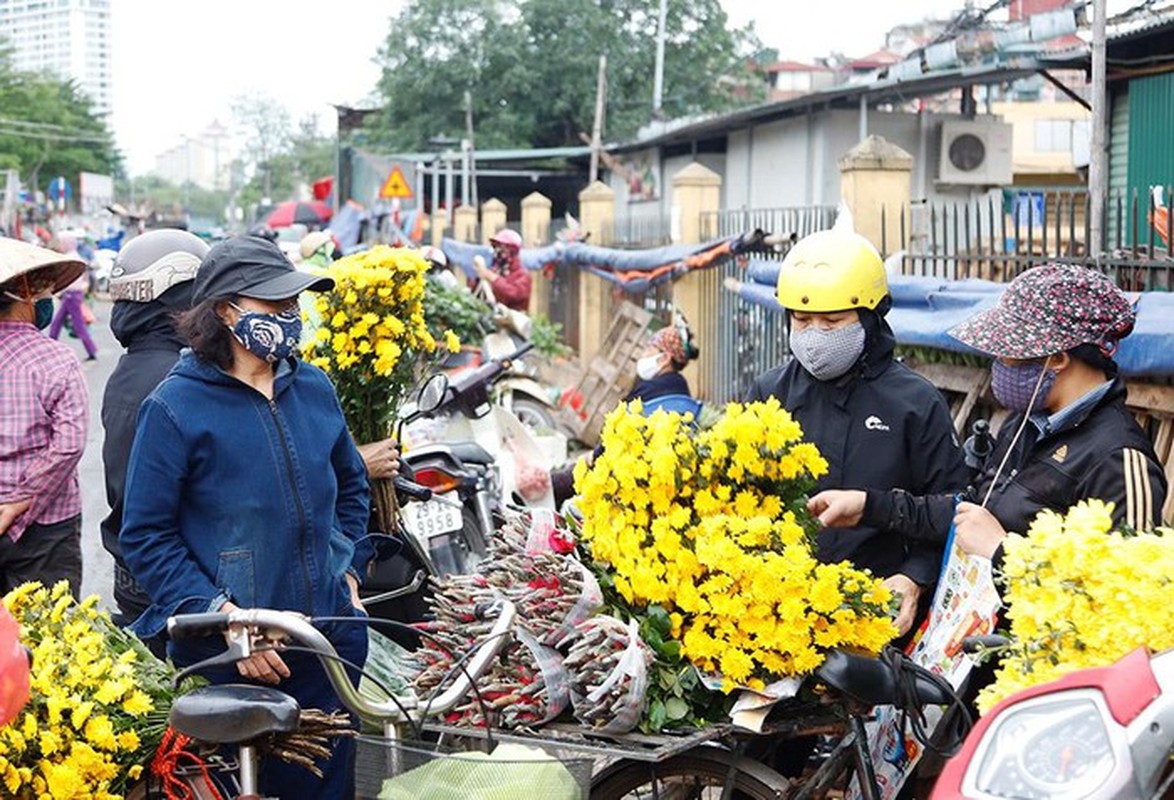 Cho dau moi dong nghit nguoi dan trong ngay thu 12 thuc hien cach ly xa hoi-Hinh-12