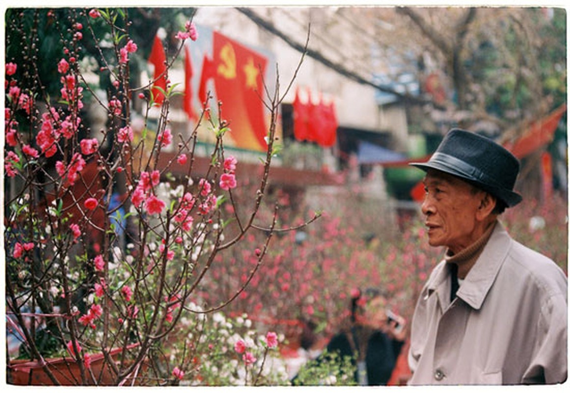 Doc dao nhung phien cho chi hop mot lan ngay giap Tet-Hinh-2