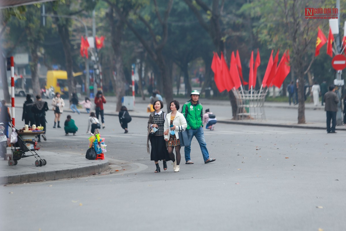 Cho hoa Tet Tan Suu vang bong nguoi mua-Hinh-13