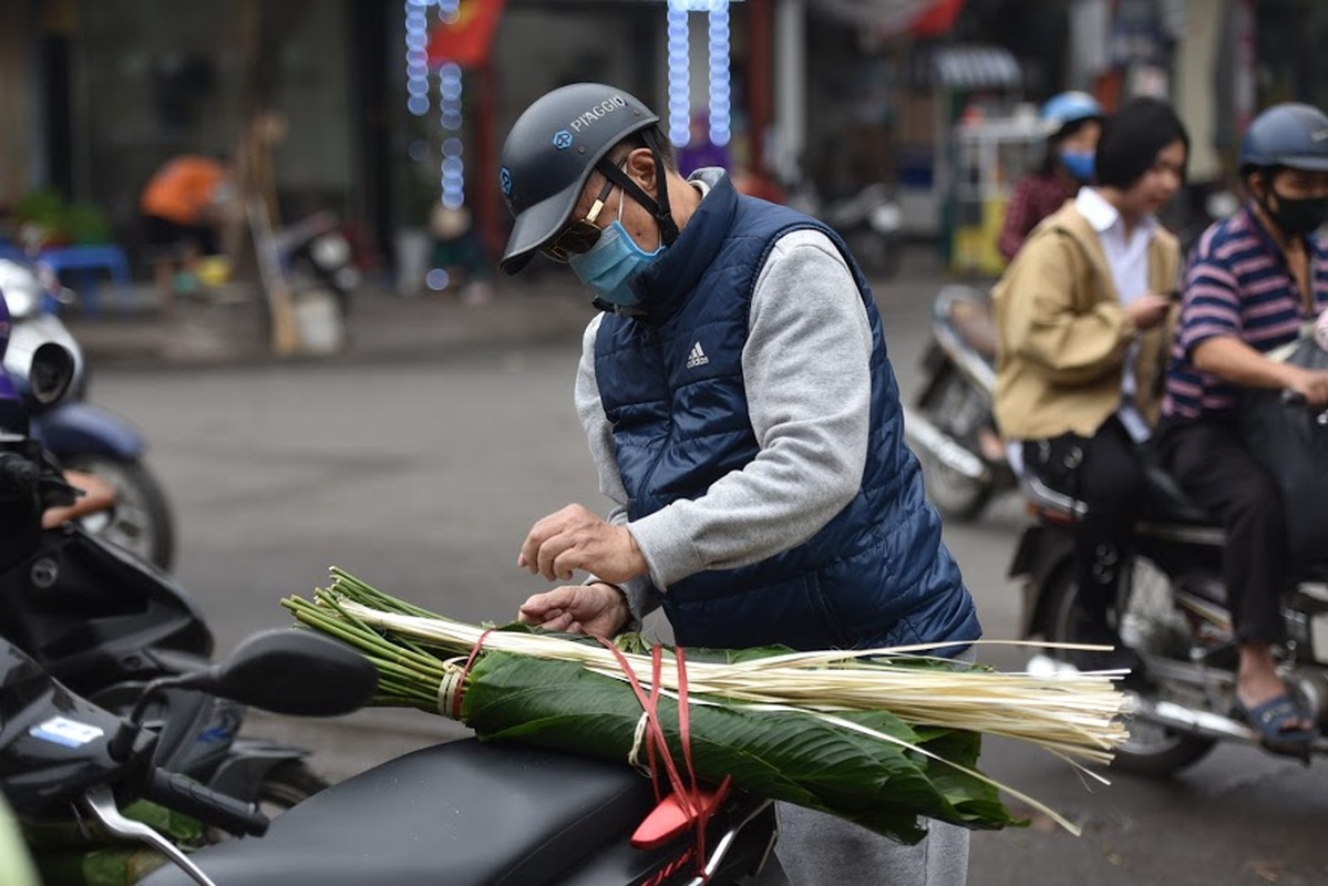 Cho la dong lau doi nhat Ha Noi vang khach ngay giap Tet-Hinh-11