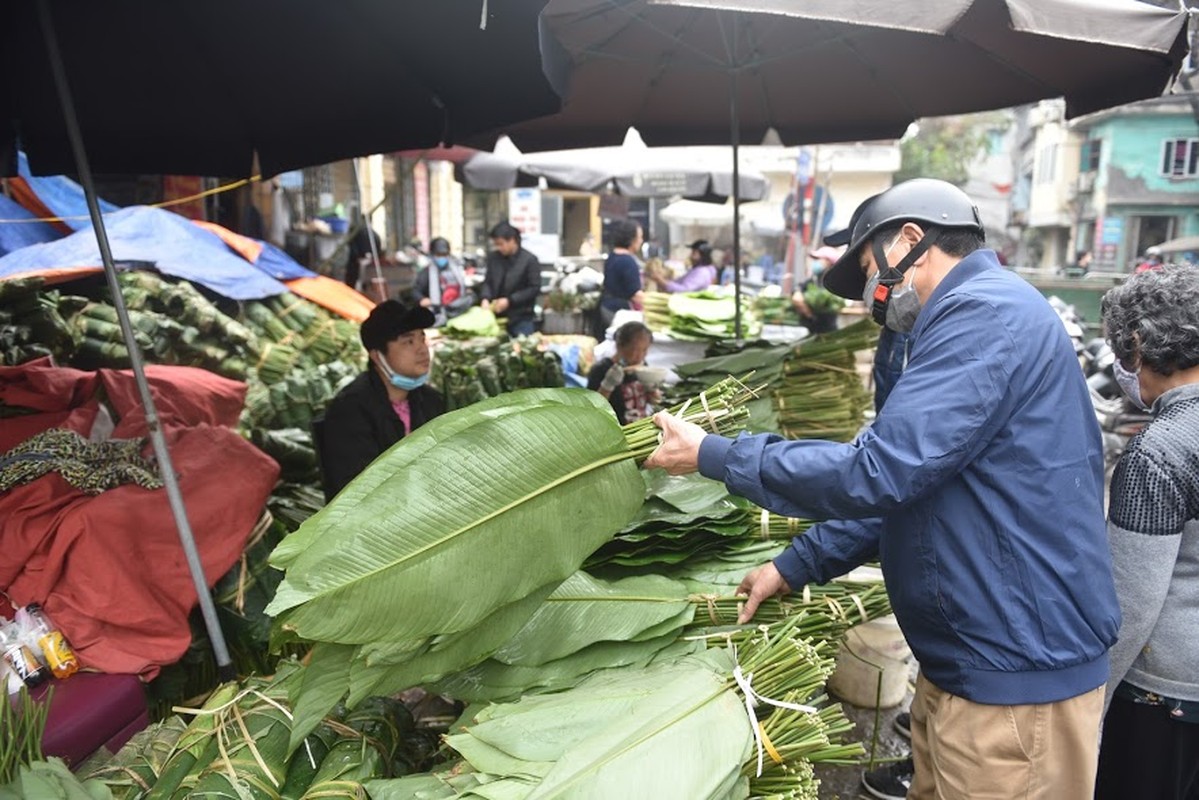 Cho la dong lau doi nhat Ha Noi vang khach ngay giap Tet-Hinh-8