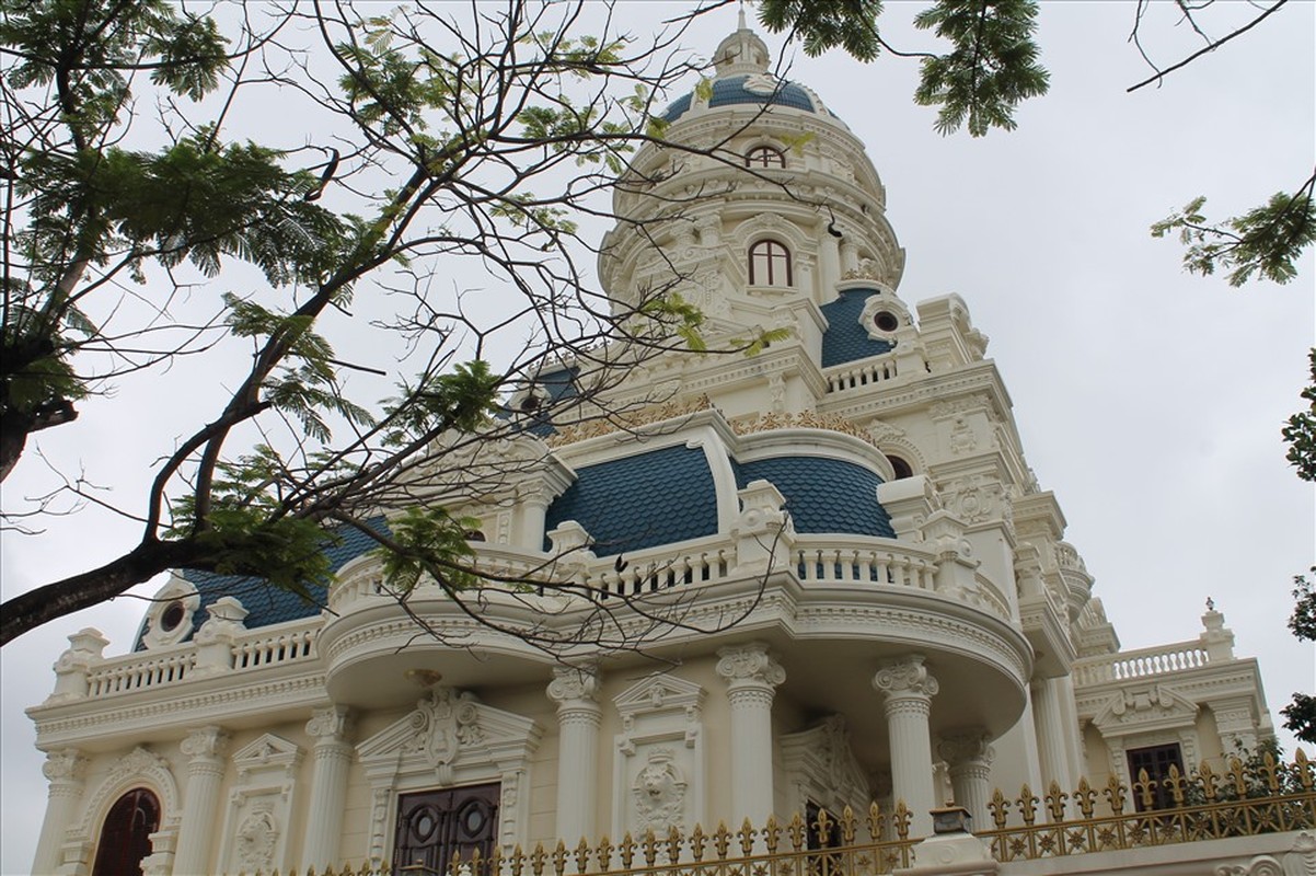 Choang ngop loat lau dai do so o dat cang Hai Phong-Hinh-2