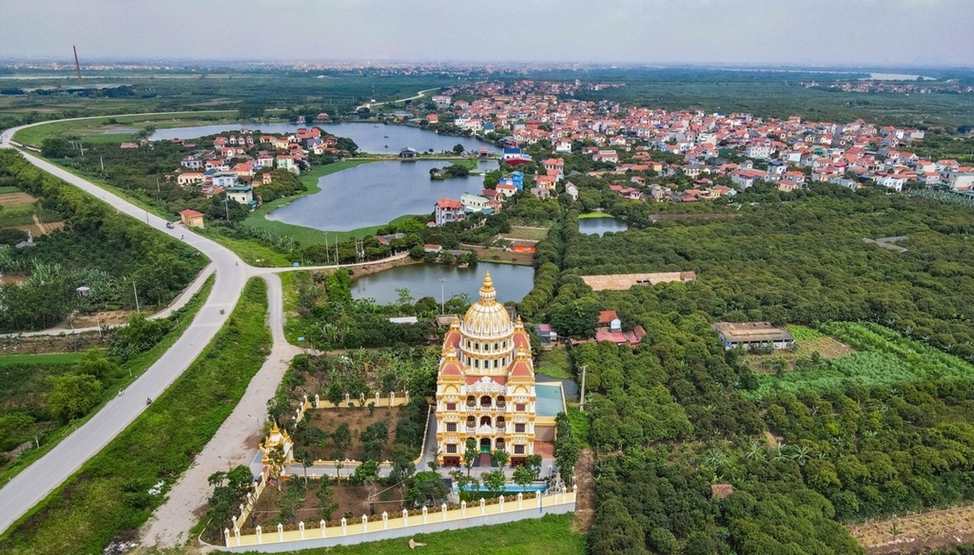 Loa mat nhung toa lau dai ma vang cua dai gia tinh le-Hinh-2