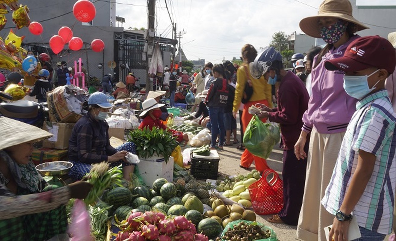 Di cho ngay xuan: 5 phien cho doc dao chi hop duy nhat mot ngay Tet-Hinh-4