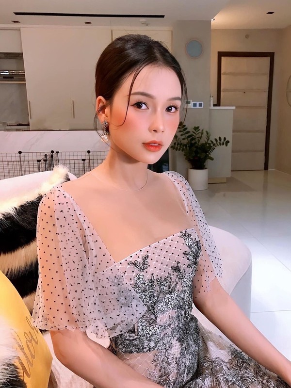 Ngo ngang khoi tai san bac ty khi con tre cua hot girl Viet