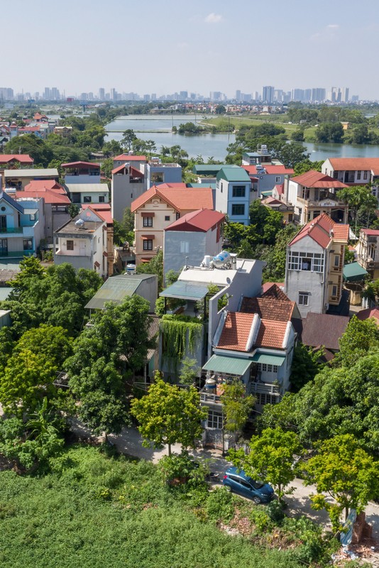 Lay cam hung tu nep gap, nha Ha Noi khien bao ngoai tram tro