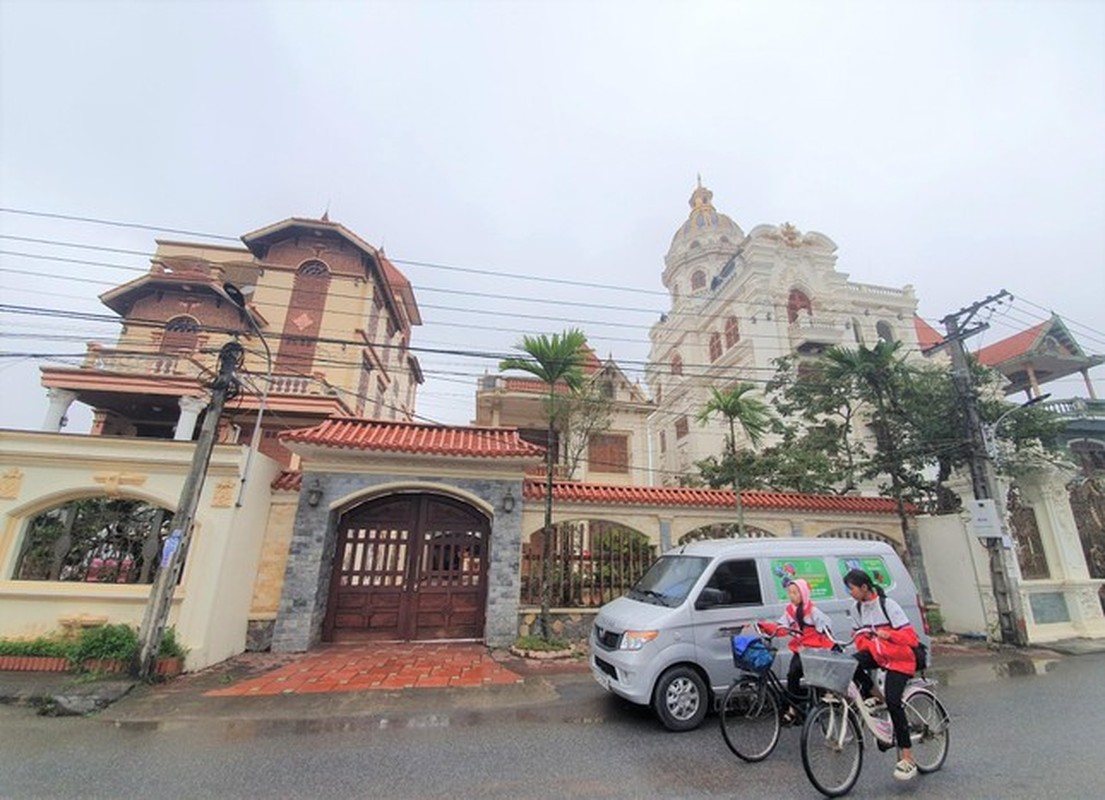 Ngoi “lang ty phu” vai tram met co dinh thu o Nam Dinh-Hinh-11