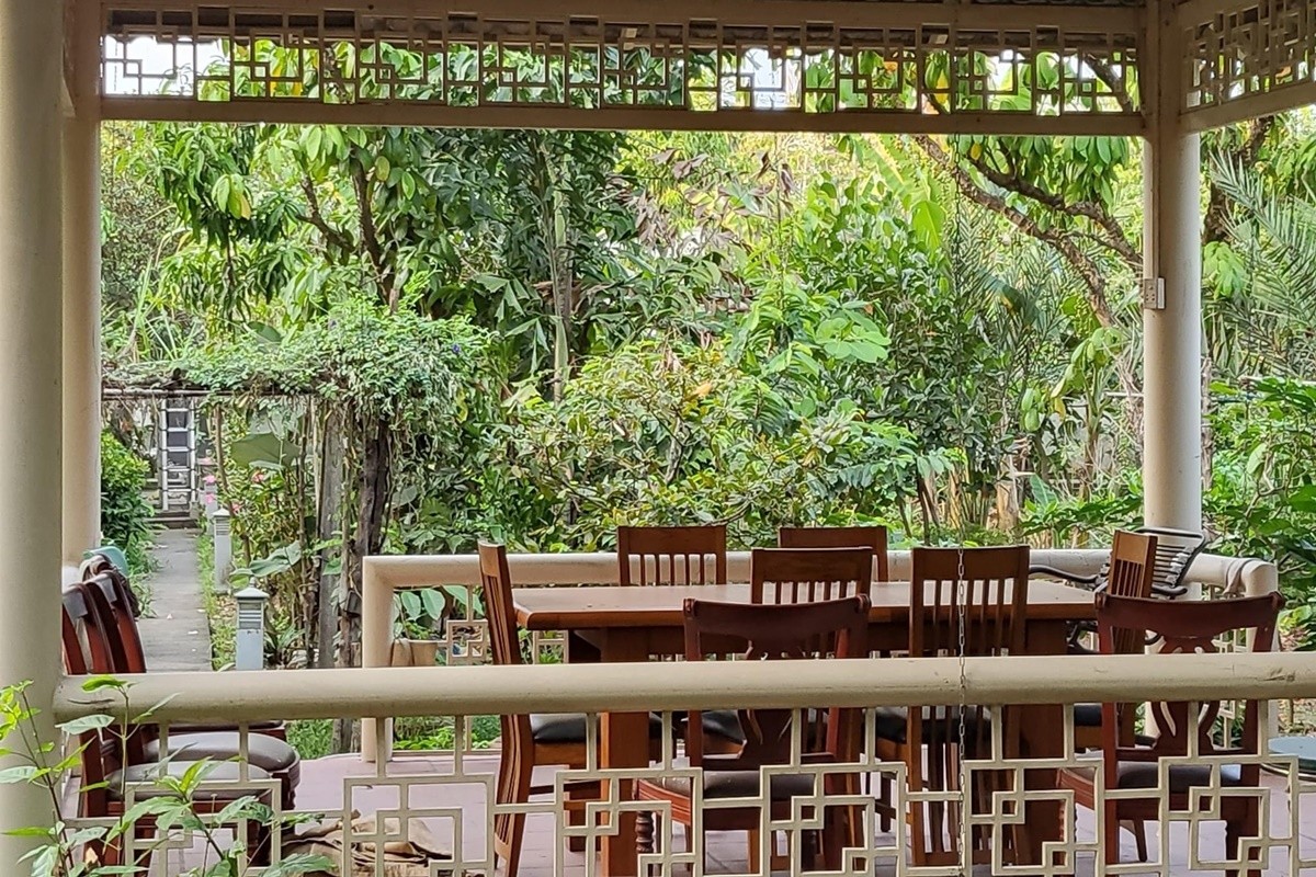 View - 	Bên trong nhà vườn 2.500m2 của Việt Trinh sau giải nghệ