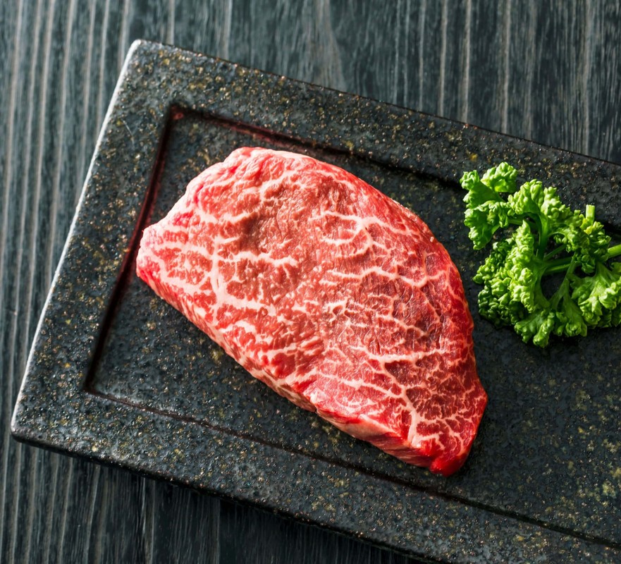 View - 	“Thịt bò Kobe thượng hạng' bất ngờ bán lan liệt với giá siêu rẻ