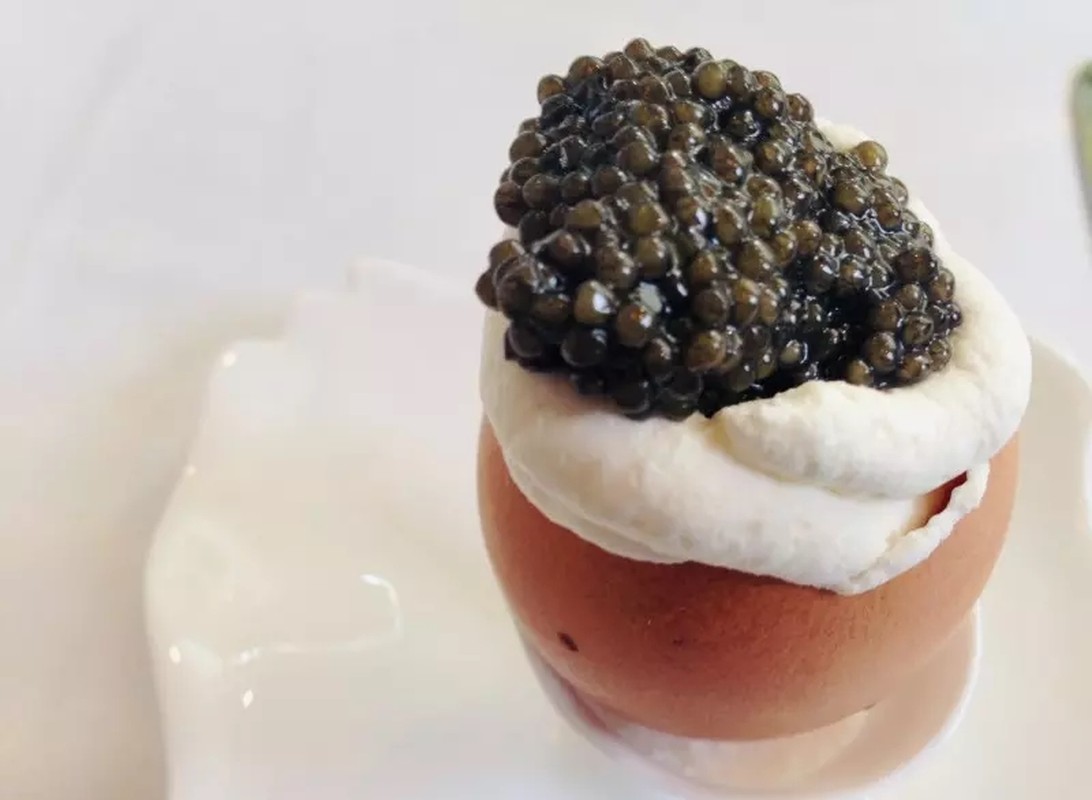 View - 	Lý do gì khiến trứng cá Caviar đắt bậc nhất hành tinh? 