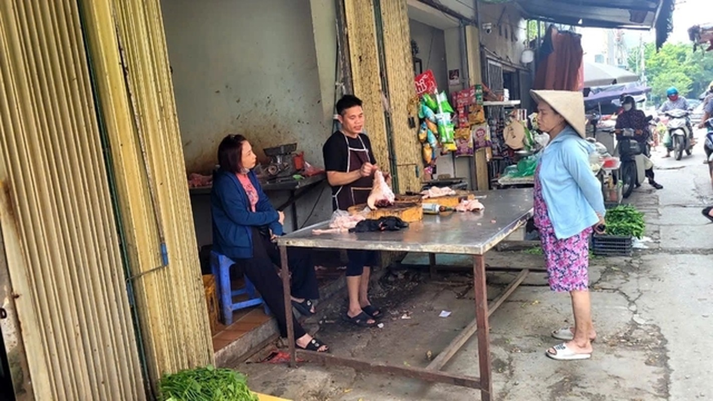 Cho dan sinh, sieu thi tai Ha Noi “chay hang” truoc bao Yagi-Hinh-2