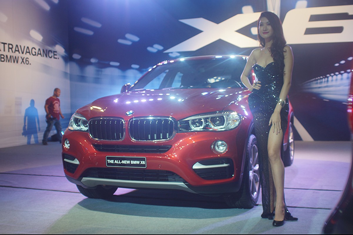 Soi ky SUV 3,389 ti dong nha BMW vua ra mat tai Viet Nam