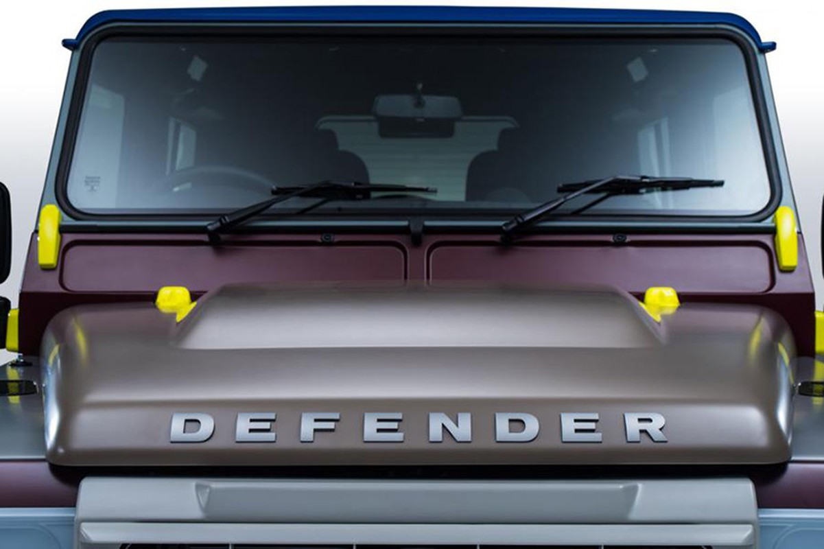 Me man truoc Land Rover Defender phien ban doc-Hinh-5