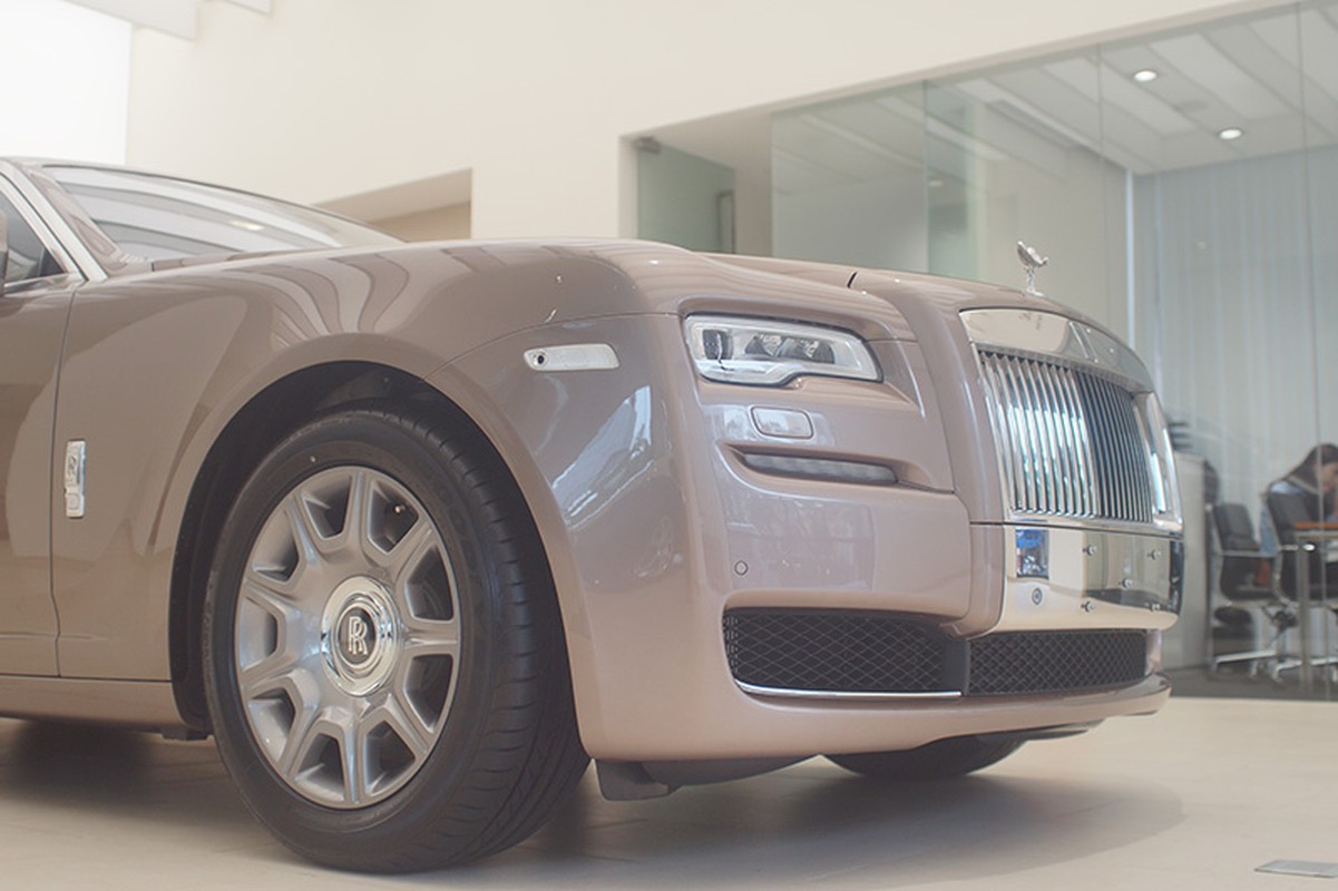 Rolls Royce Ghost Series II gia 25 ty cap ben Viet Nam-Hinh-4