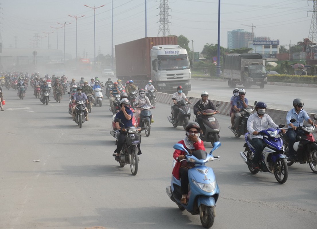 Nghet tho vi bui, ket xe kinh hoang tren Xa lo Ha Noi-Hinh-7