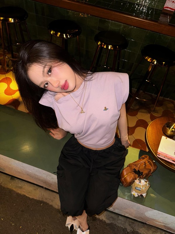 “Hot girl Sai thanh” Bao Han khoe goc mat dep tua bup be-Hinh-9