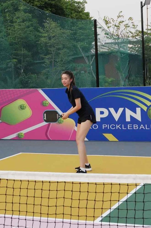 San Pickleball noi nong nhat luc nay, quy tu dan gai xinh “dinh chop“-Hinh-6