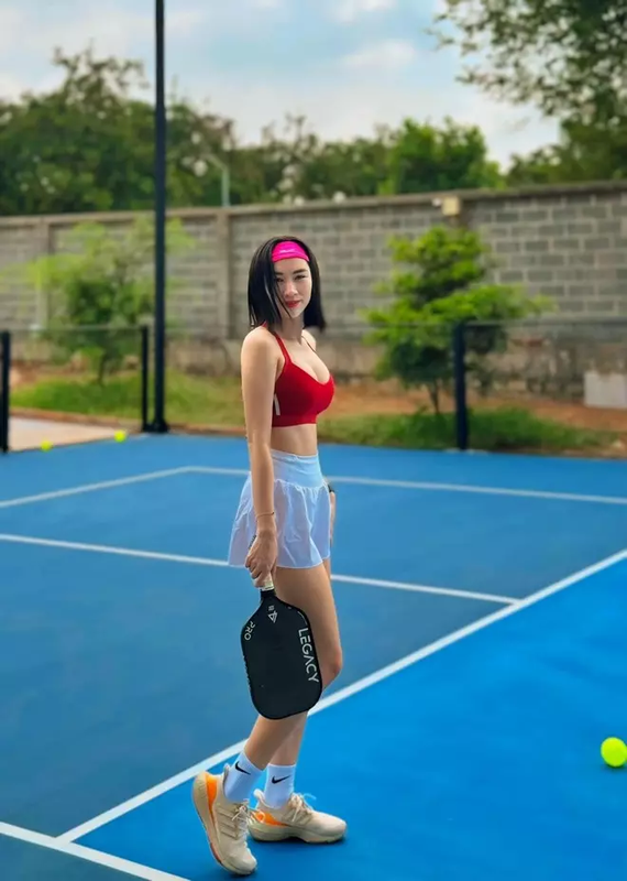 Loat hot girl Viet lam tan binh gia nhap trao luu Pickleball-Hinh-5