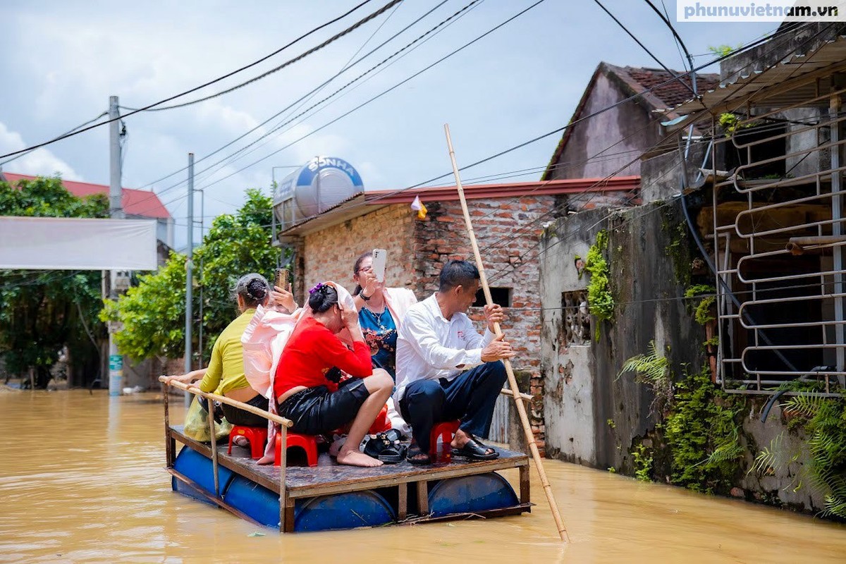 Khung canh co 