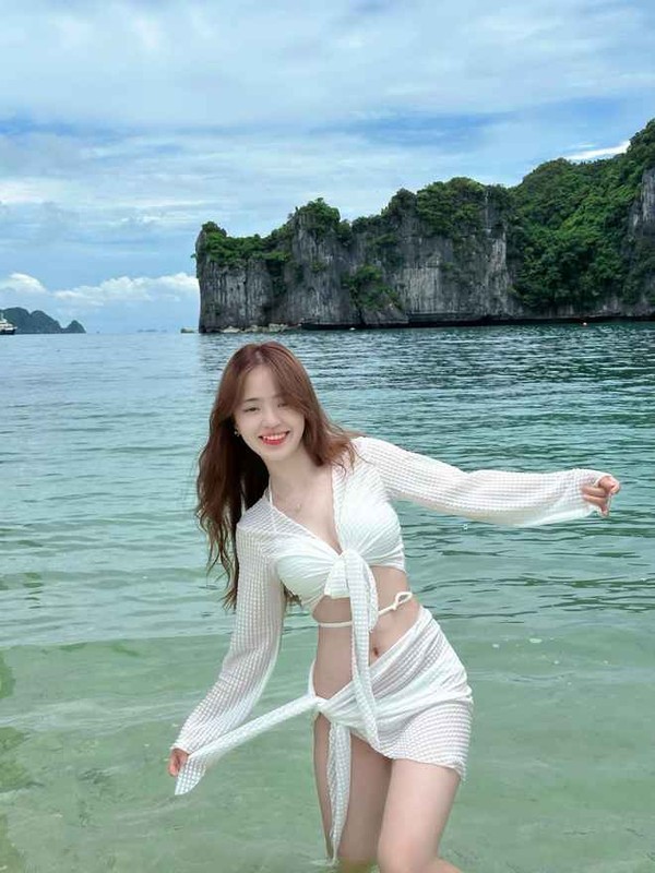 Em gai ban le noi tieng nhat Ha Giang lot xac kho tin-Hinh-4