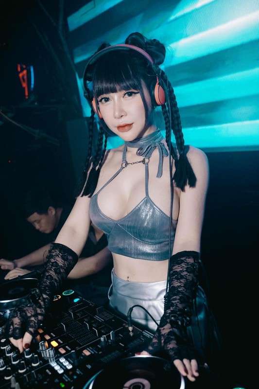 Ngam nu DJ so huu vong 1 “quyen ru nhat Vinh Bac Bo“-Hinh-7