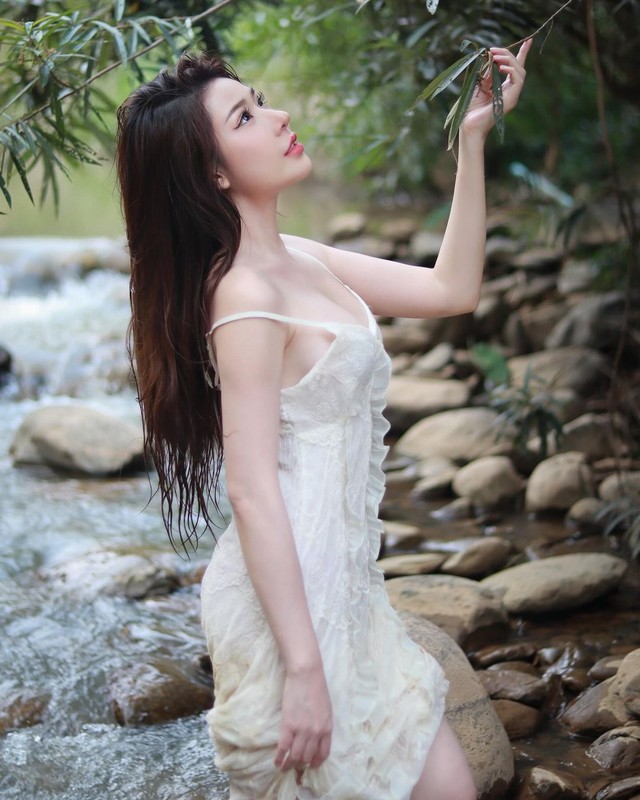 Dam duoi truoc nhan sac hien tai cua “hot girl tam suoi” ngay nao-Hinh-3