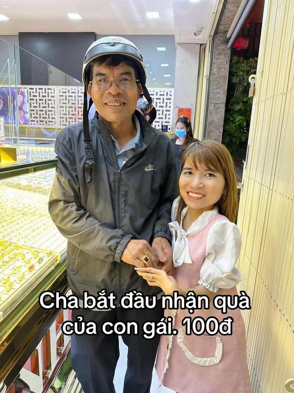 Xuc dong nguoi cha hoc het lop 2 nhung nuoi con vao dai hoc-Hinh-12