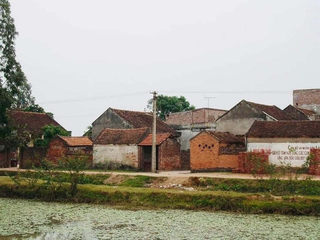 Ve yen binh cua lang que Bac Bo chup vao nam 2005-Hinh-2