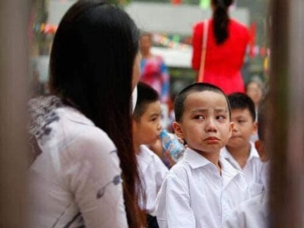 Khoanh khac ngo nghinh cua cac “bup mang non” ngay khai truong-Hinh-8