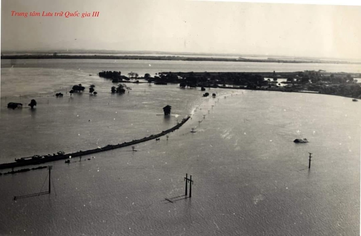 View - 	Loạt ảnh về trận đại hồng thủy ở miền Bắc 1971