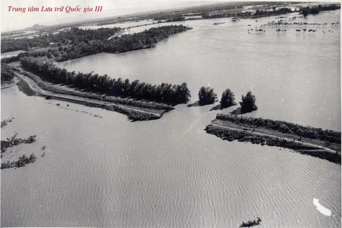 View - 	Loạt ảnh về trận đại hồng thủy ở miền Bắc 1971