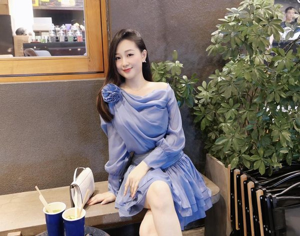 Co giao “hot nhat mua khai giang” khoe dang trong ta ao dai-Hinh-9