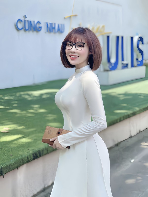 Hai co giao khong hoat dong nghe thuat van noi dinh dam MXH-Hinh-4