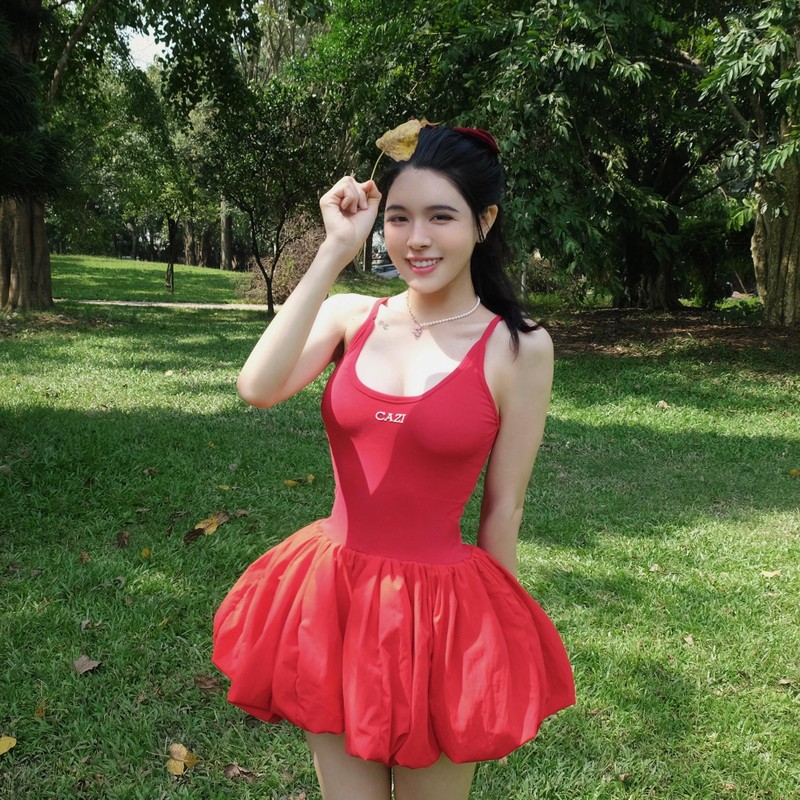 Ban gai Van Thanh tung bo anh don noel, tiet lo ve dam cuoi-Hinh-7