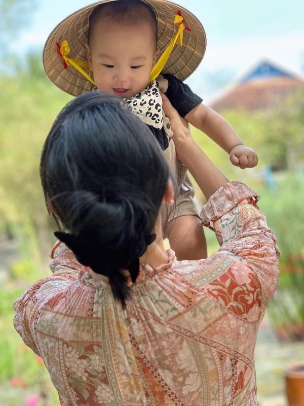 Phuong Oanh khoe tong ket 2024 lai duoc “cuc vang” to bu-Hinh-4