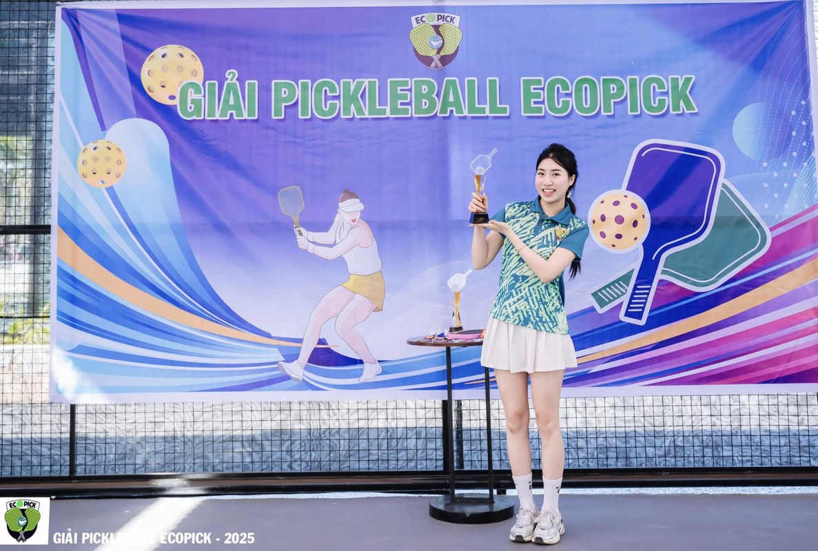 Em gai Van Toan khoe chien tich sau thoi gian tham gia pickleball