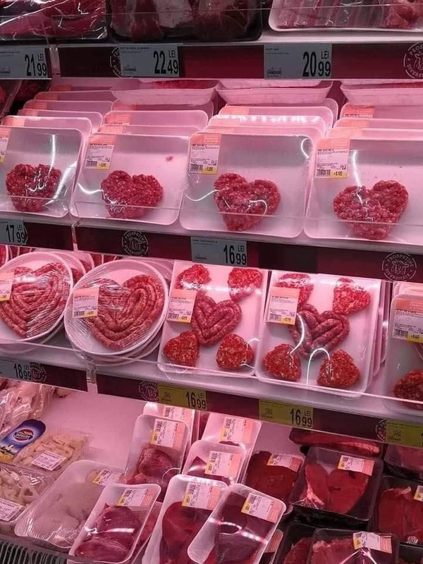 Nhung mon qua Valentine co mot khong hai khien chi em “sang chan“