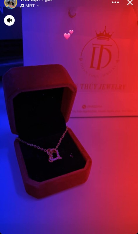 Hoi chi em dong loat khoe “chien tich” ngay Valentine-Hinh-8