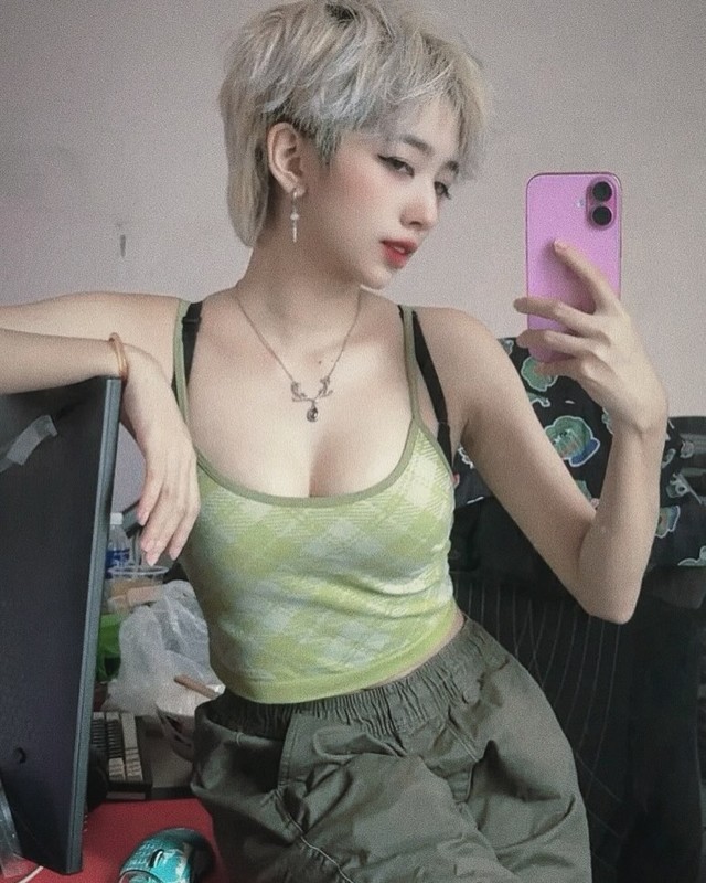 Nu trong tai goi cam nhat VCS cat toc tomboy van cuc goi cam-Hinh-6