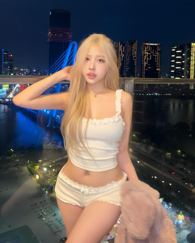 Hoi hot girl ru nhau mac do ngu be xiu khoe dang cuc pham-Hinh-11