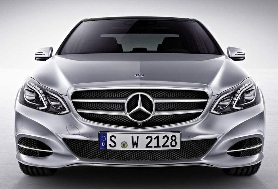 Mercedes E-Class moi “lot xac