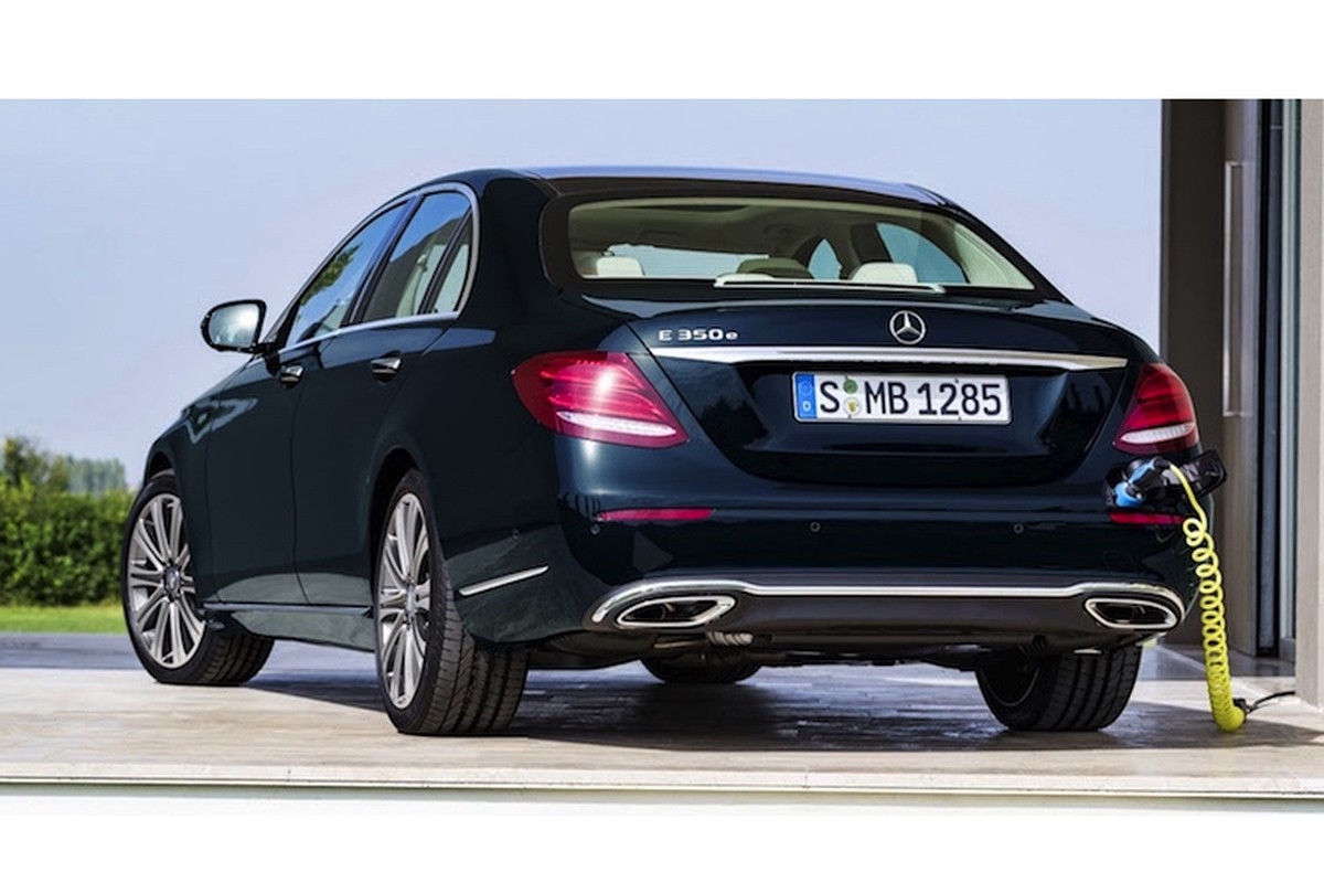 Mercedes E-Class moi “lot xac